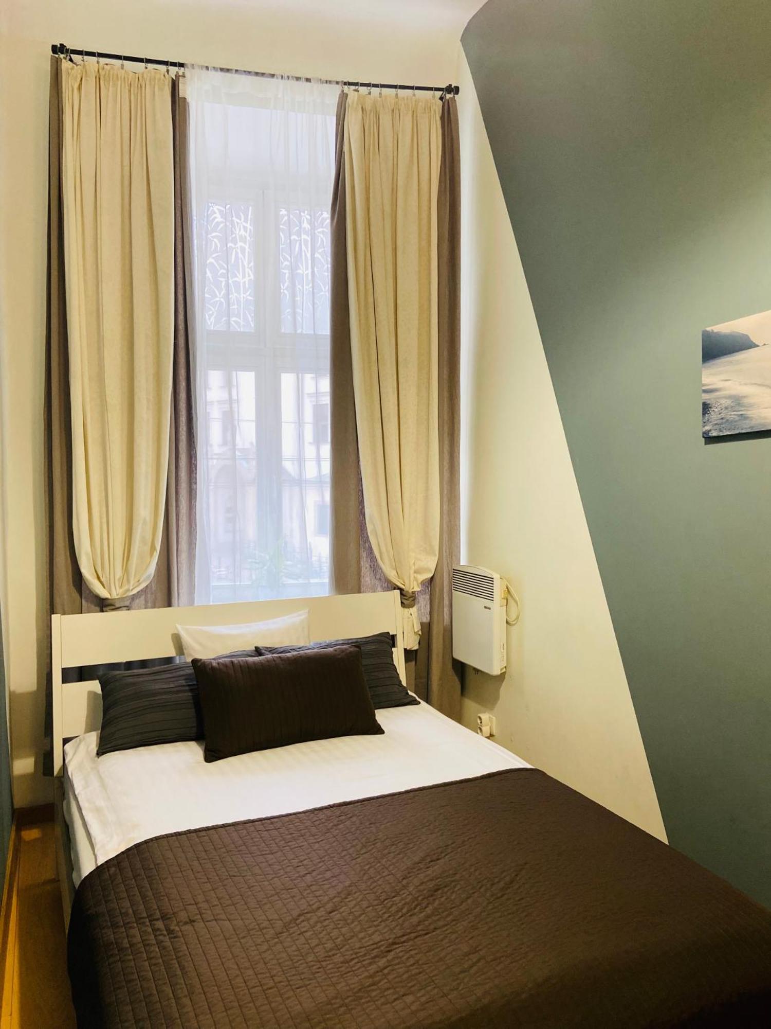 Krakow Apartments & Rooms ภายนอก รูปภาพ