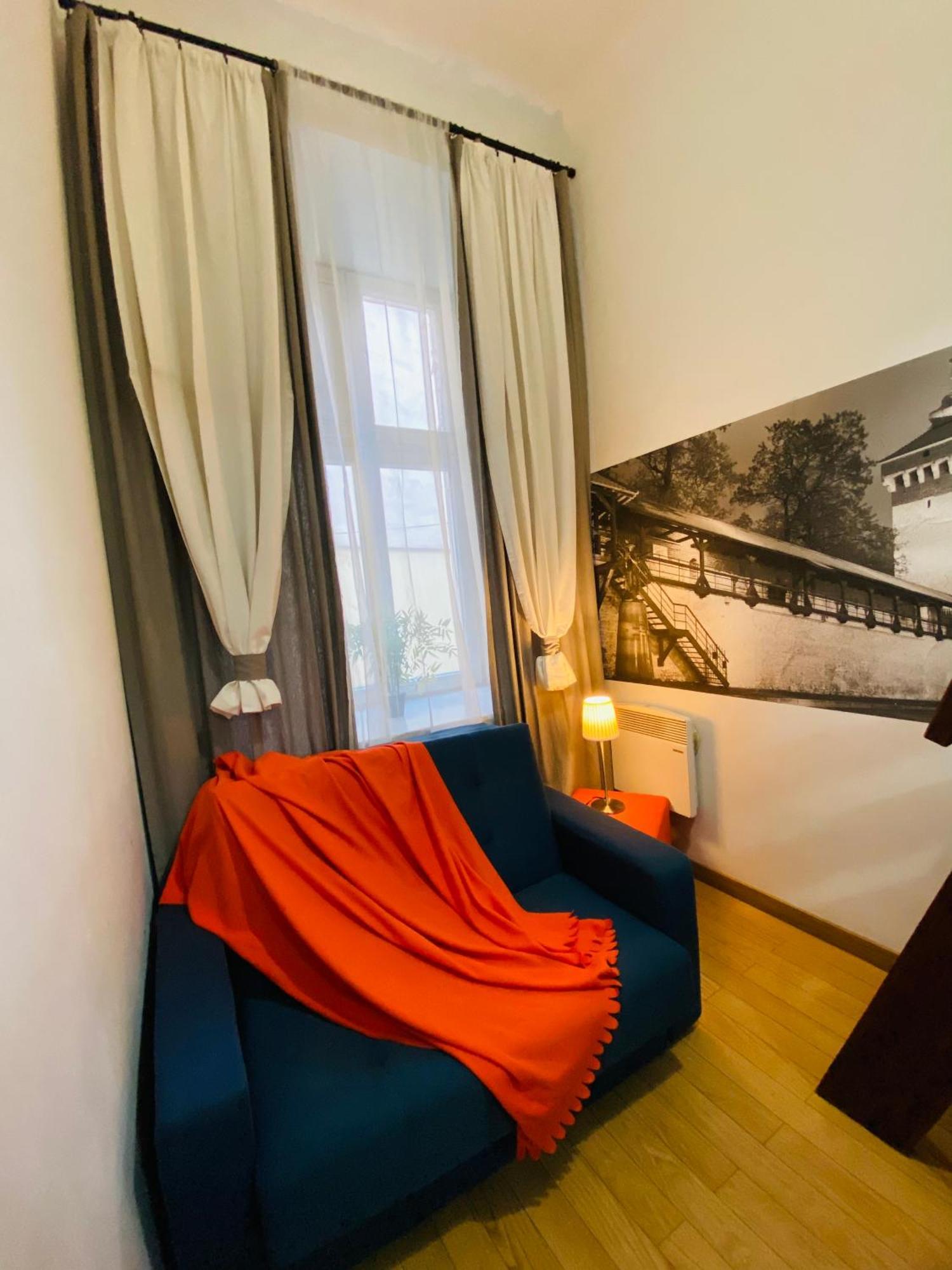 Krakow Apartments & Rooms ภายนอก รูปภาพ