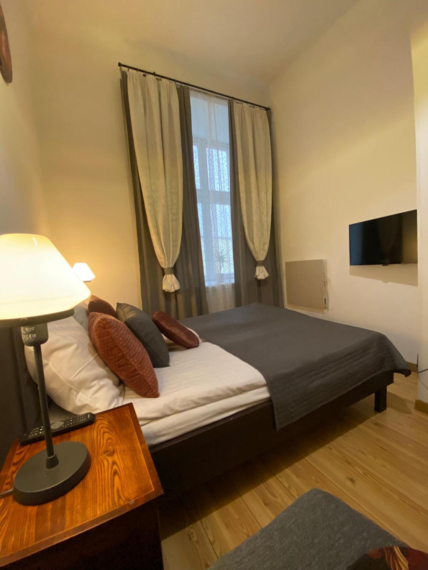 Krakow Apartments & Rooms ภายนอก รูปภาพ