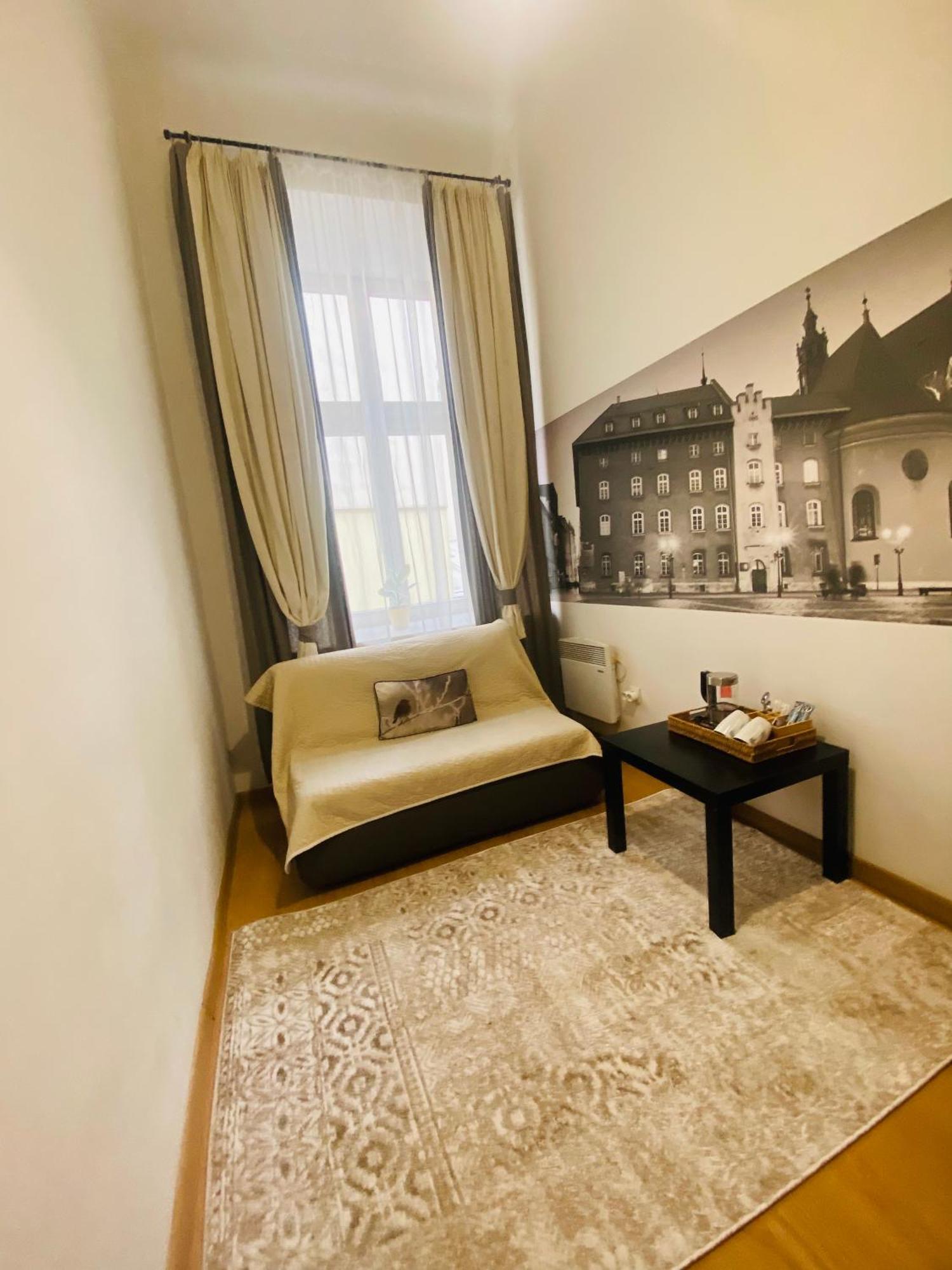 Krakow Apartments & Rooms ภายนอก รูปภาพ