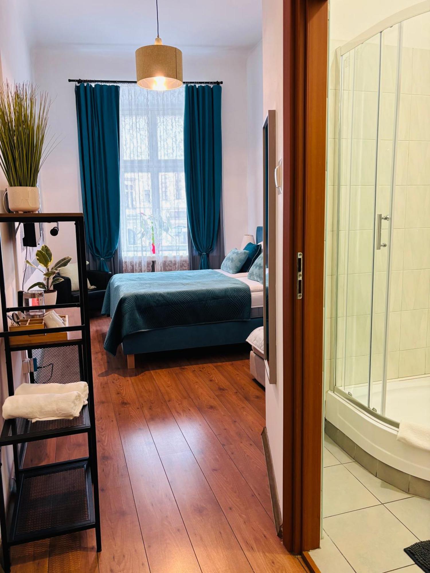 Krakow Apartments & Rooms ภายนอก รูปภาพ