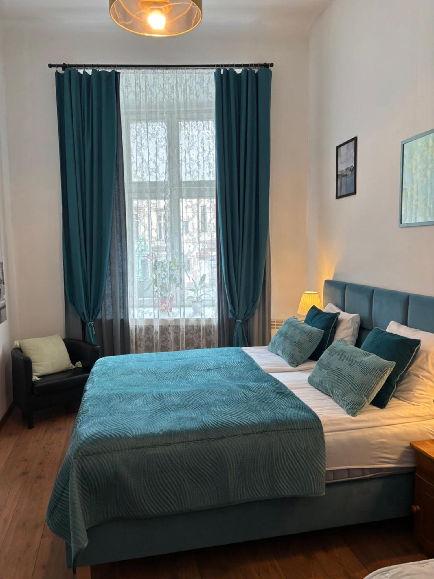 Krakow Apartments & Rooms ภายนอก รูปภาพ